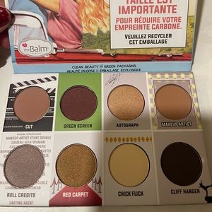 Eye shadow pallet nude colors